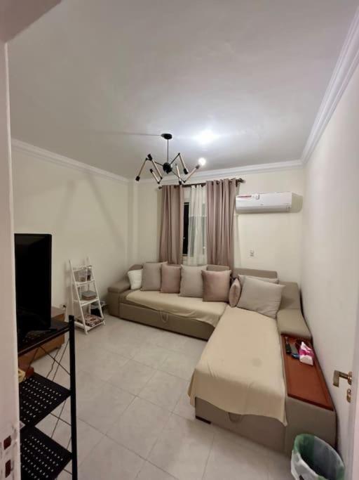 Gardenia , Nasr * Cairo